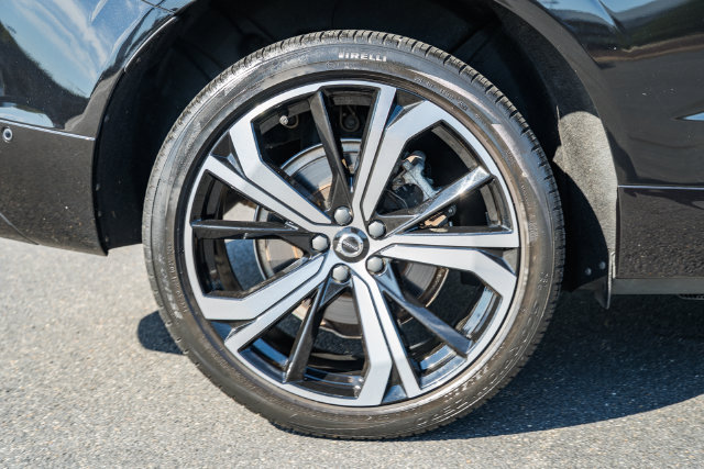 Used 2023 Volvo XC60 B6 Ultimate AWD/4WD image 14