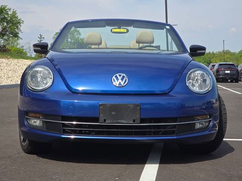 Used 2013 Volkswagen Beetle 2.0T FWD image 16