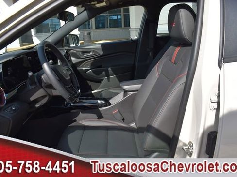 Used 2026 Chevrolet Trax RS w/ Sunroof Package image 18