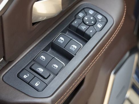 Used 2025 RAM 3500 Longhorn AWD/4WD image 22