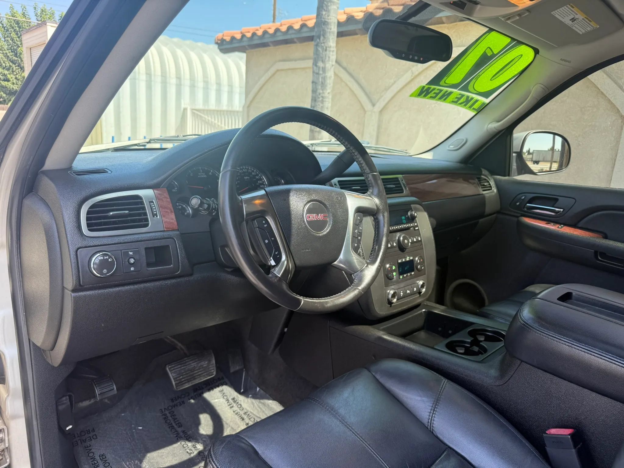 Used 2007 GMC Yukon SLT w/ SLT Preferred Equipment Group RWD image 21