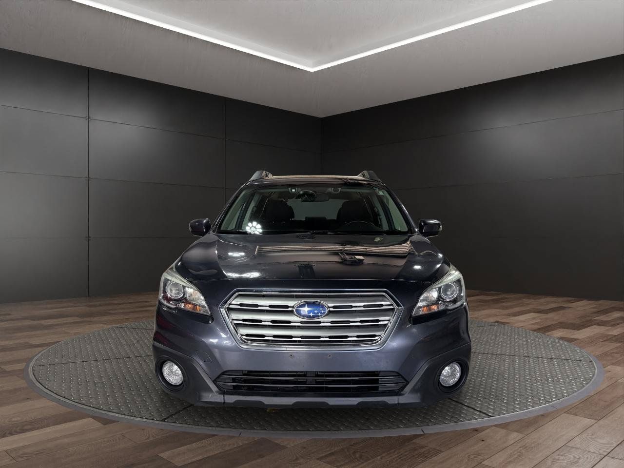 Used 2016 Subaru Outback 2.5i Premium AWD/4WD image 3