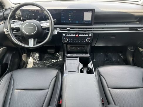Certified 2025 Hyundai Tucson Limited AWD/4WD image 13