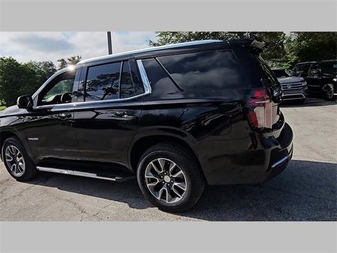 Used 2023 Chevrolet Tahoe LT w/ Luxury Package image 17