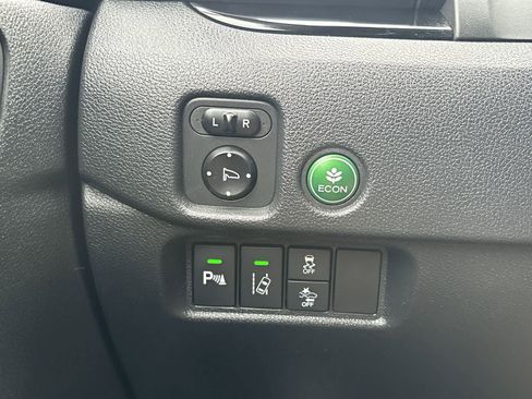 Used 2017 Honda Pilot Elite image 24