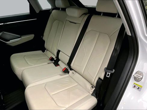 Used 2024 Audi Q3 2.0T Premium AWD/4WD image 21