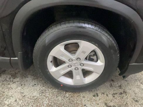 Used 2023 Honda Pilot LX image 18