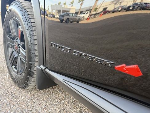 Certified 2025 Nissan Rogue SV image 34