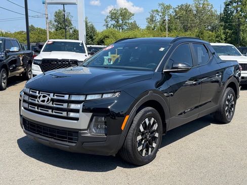 Used 2025 Hyundai Santa Cruz SEL FWD image 8
