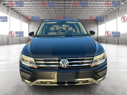 Used 2020 Volkswagen Tiguan SEL w/ Tiguan Two-Row MDO Package AWD/4WD image 2