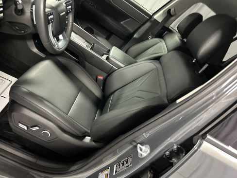 Used 2025 Hyundai Santa Fe SEL image 10