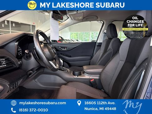 Certified 2025 Subaru Outback Premium AWD/4WD image 11