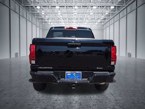 Certified 2024 Chevrolet Colorado Trail Boss w/ Advanced Trailering Package AWD/4WD image 4