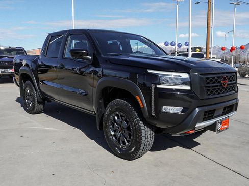 Used 2024 Nissan Frontier PRO-4X w/ Pro Premium Package image 2