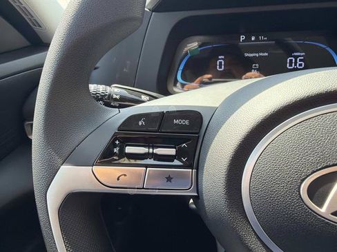 New 2026 Hyundai Elantra SE FWD image 16