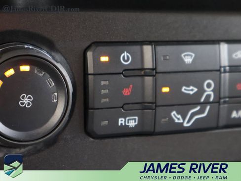 Used 2022 Ford F450 XLT w/ XLT Premium Package AWD/4WD image 36