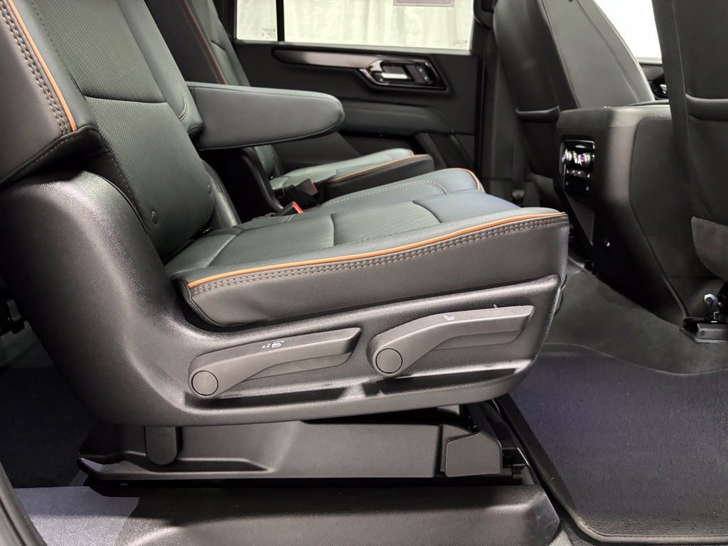 Used 2026 GMC Yukon XL AT4 AWD/4WD image 53