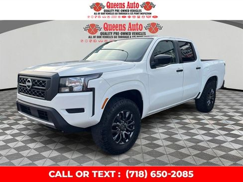 Used 2024 Nissan Frontier S AWD/4WD image 2