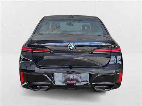 New 2025 BMW 760i xDrive image 7