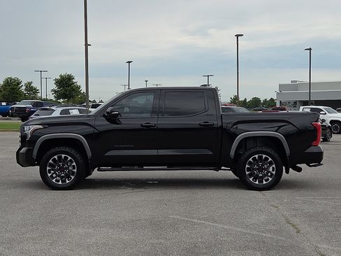 Used 2024 Toyota Tundra Limited AWD/4WD image 3