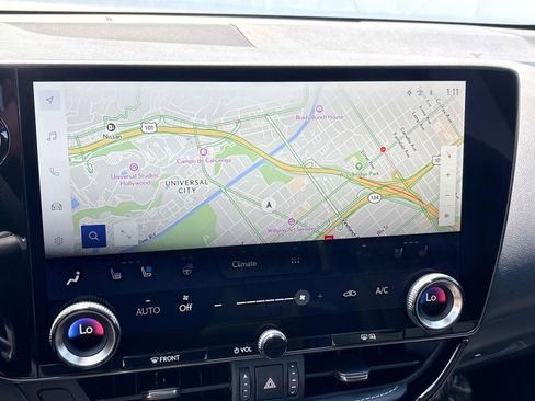 Used 2024 BMW 330i xDrive 330i xDrive Sedan AWD w/ Premium Package image 23