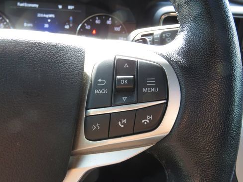 Used 2021 Ford Explorer XLT w/ Equipment Group 202A AWD/4WD image 25