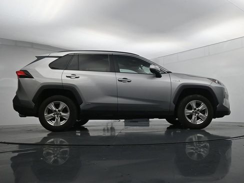 Used 2021 Toyota RAV4 XLE w/ Convenience Package AWD/4WD image 24