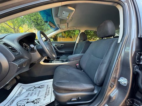 Used 2014 Nissan Altima 2.5 S FWD image 9
