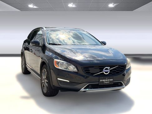Used 2015 Volvo V60 T5 Cross Country w/ Convenience Package AWD/4WD image 7
