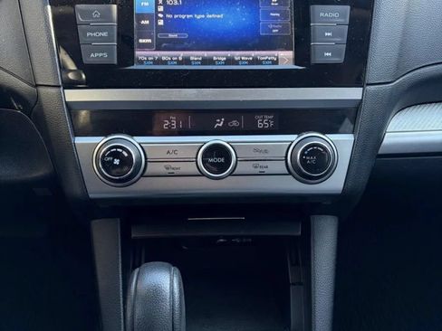 Used 2019 Subaru Outback 2.5i AWD/4WD image 21