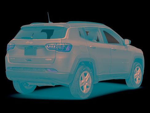 Used 2023 Jeep Compass Sport AWD/4WD image 2