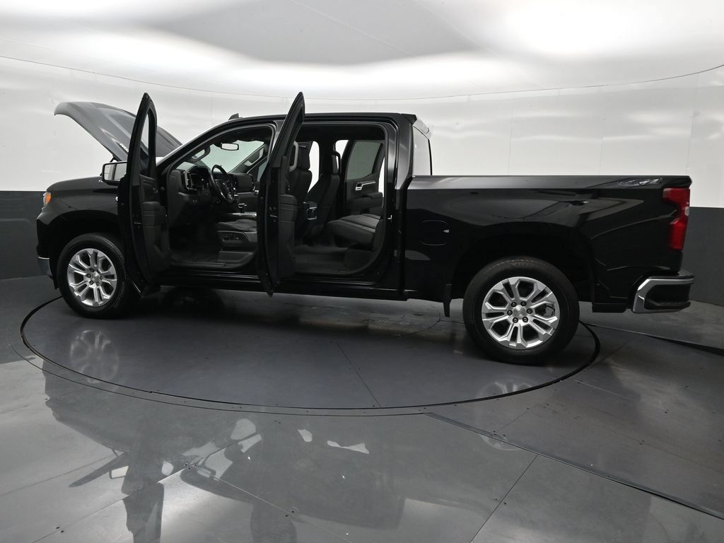 Used 2023 Chevrolet Silverado 1500 LTZ RWD image 36