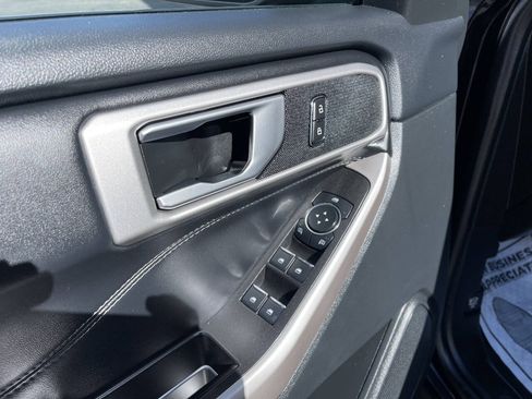 Used 2023 Ford Explorer XLT w/ Equipment Group 202A AWD/4WD image 8