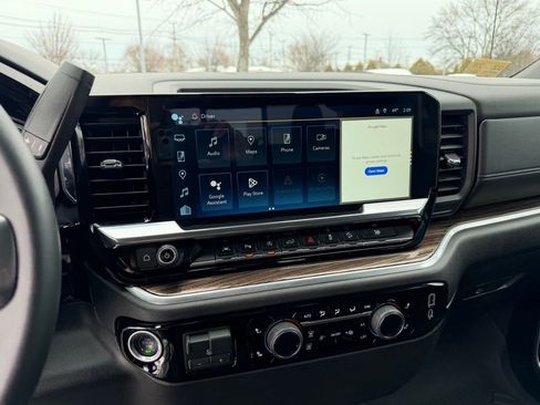 Used 2026 Chevrolet Silverado 1500 LT w/ Z71 Off-Road Package image 12