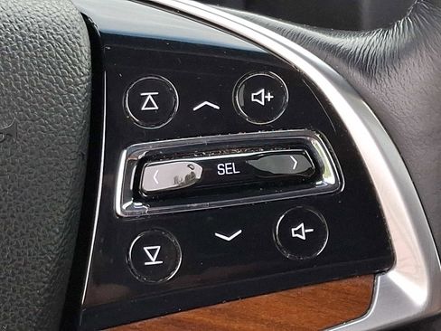 Used 2018 Cadillac Escalade Premium Luxury AWD/4WD image 25