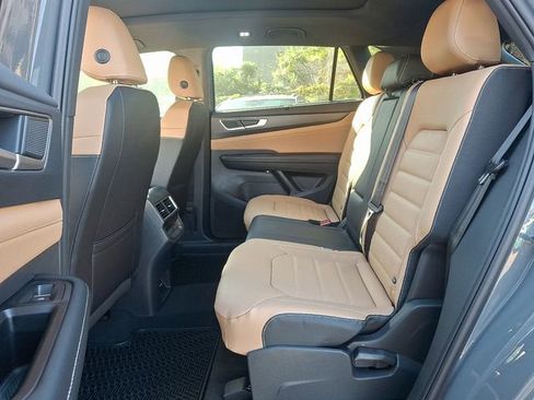 New 2026 Volkswagen Atlas Cross Sport SEL R-Line image 6