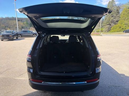 Used 2021 Jeep Grand Cherokee L Limited AWD/4WD image 13