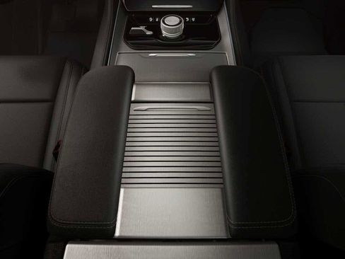 New 2026 Jeep Grand Wagoneer L w/ Premium Group I image 4