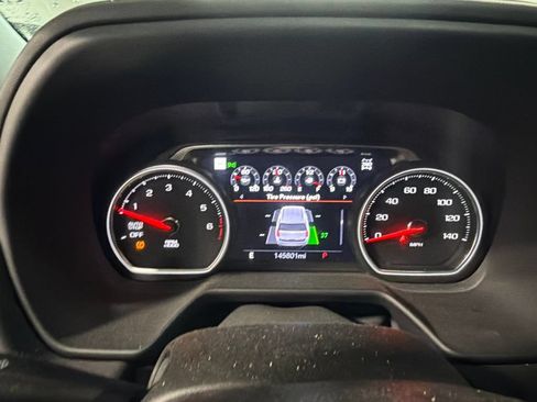 Used 2021 Chevrolet Suburban Premier AWD/4WD image 7