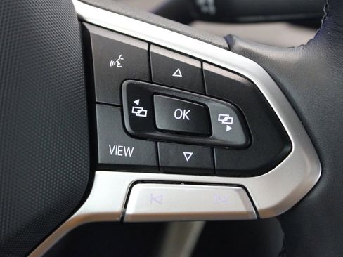 Used 2025 Volkswagen Jetta Sport FWD image 22