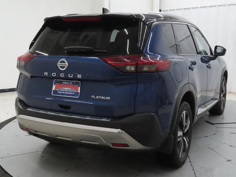Used 2021 Nissan Rogue Platinum FWD image 3