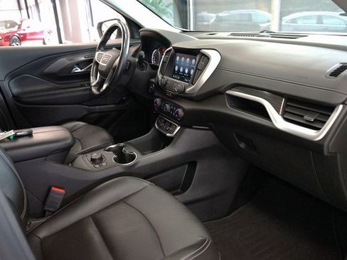 Used 2022 GMC Terrain SLT image 38