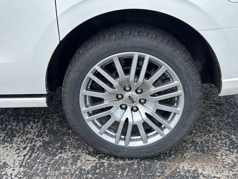 Used 2024 Ford Expedition Max Platinum AWD/4WD image 12