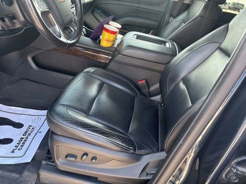 Used 2019 Chevrolet Suburban LT AWD/4WD image 6