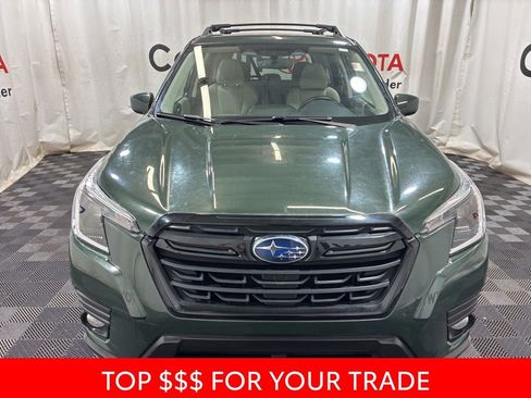 Used 2022 Subaru Forester Premium AWD/4WD image 2