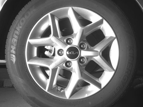 Used 2025 Kia Soul LX w/ LX Technology Package FWD image 15