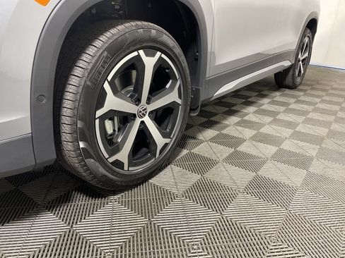 New 2026 Volkswagen Tiguan SE AWD/4WD image 24