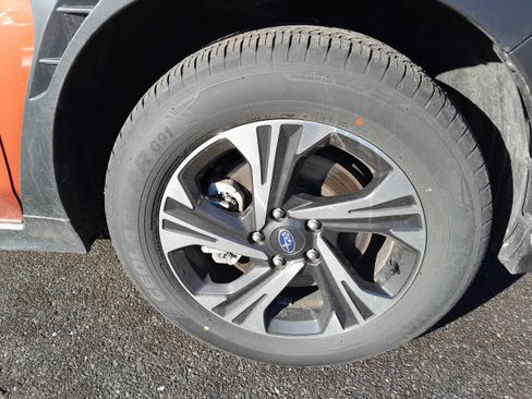 Certified 2025 Subaru Crosstrek 2.0i Premium image 37