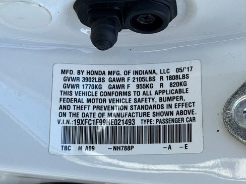 Used 2017 Honda Civic Touring image 34