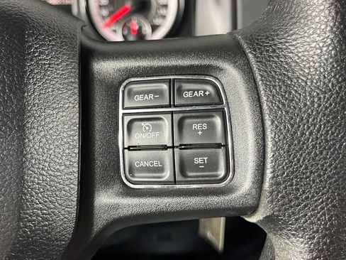 Used 2017 RAM 1500 Express AWD/4WD image 15